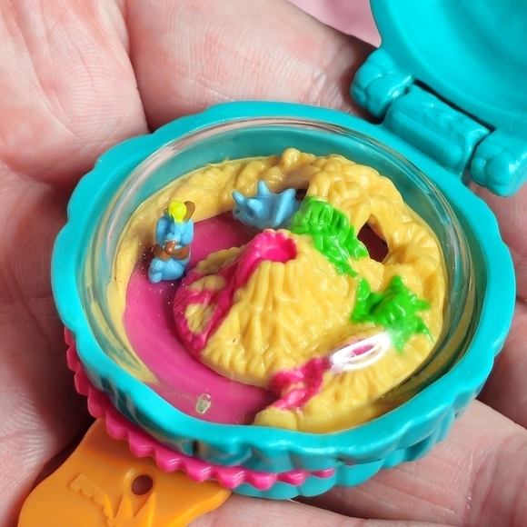 Vintage 1996 Pre Historic Style Wrist Band Wendy's Kids Meal Toy - Picture 4 of 6